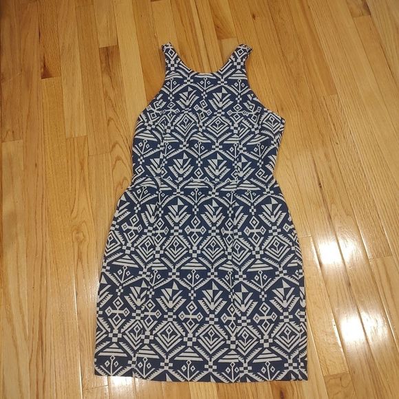 Dolce Vita Dress - Picture 2 of 14